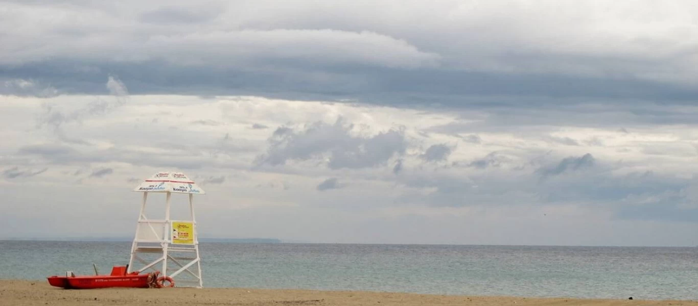 Δείτε τι καιρό θα κάνει σήμερα το μεσημέρι στις παραλίες της χώρας (χάρτες)